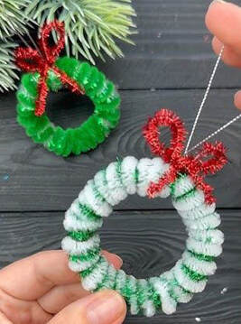 Christmas wreaths craft example
